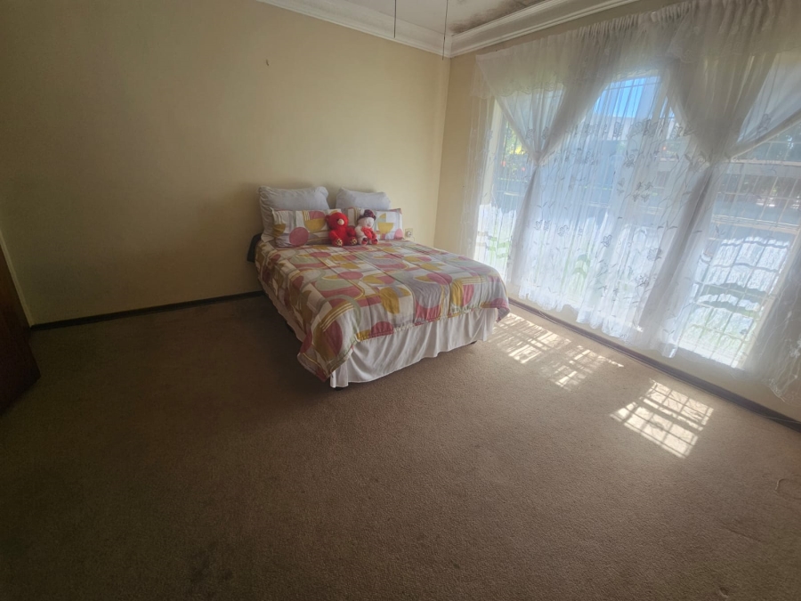 3 Bedroom Property for Sale in Dersley Gauteng