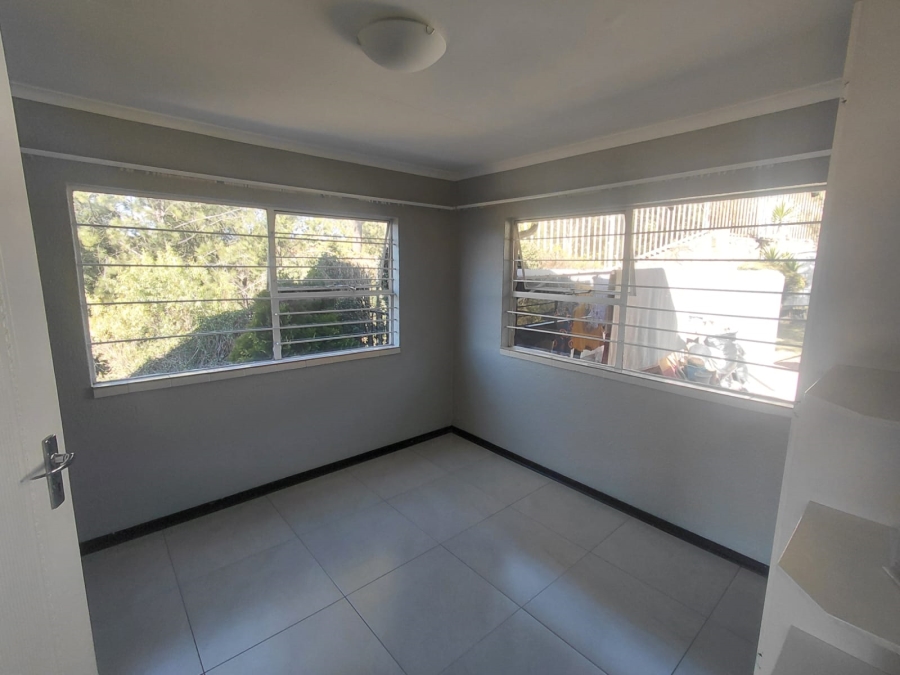 To Let 2 Bedroom Property for Rent in Silverfields Gauteng