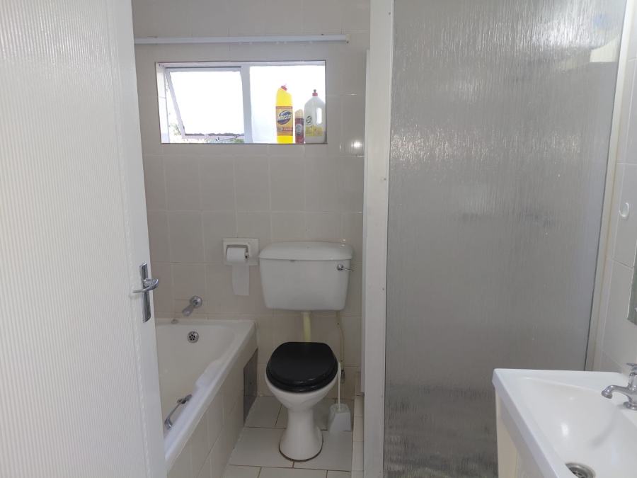 To Let 2 Bedroom Property for Rent in Silverfields Gauteng