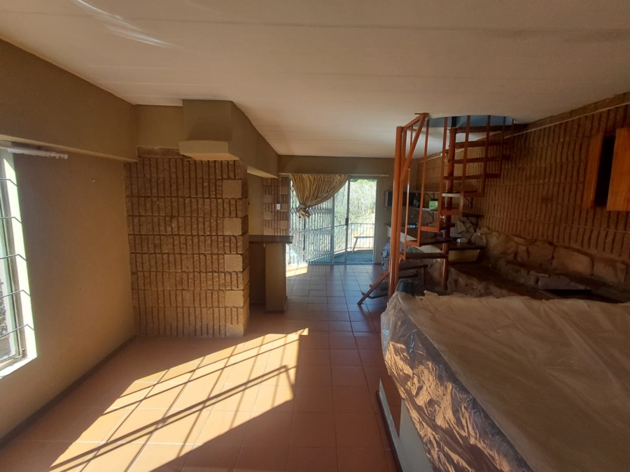 To Let 2 Bedroom Property for Rent in Silverfields Gauteng