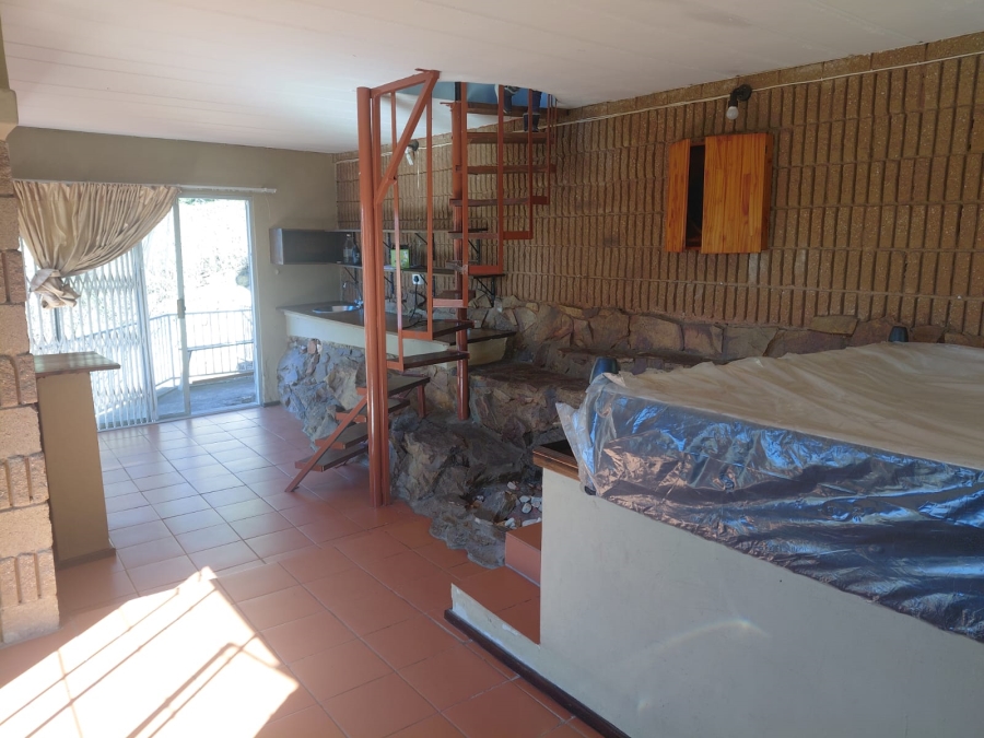 To Let 2 Bedroom Property for Rent in Silverfields Gauteng