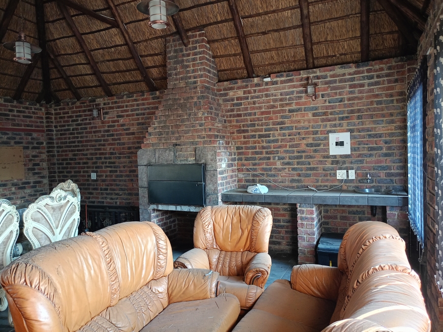 4 Bedroom Property for Sale in Three Rivers Gauteng