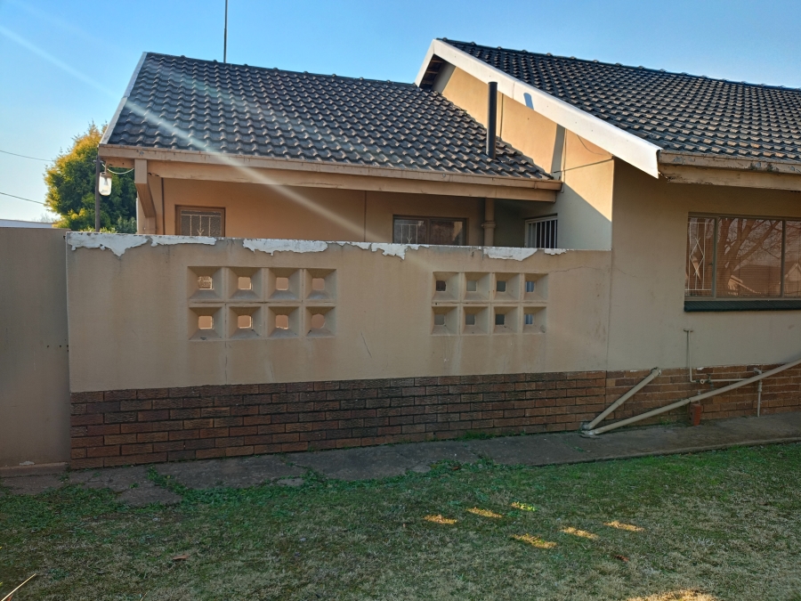 4 Bedroom Property for Sale in Three Rivers Gauteng