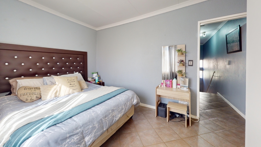 2 Bedroom Property for Sale in Norton Home Estate AH Gauteng