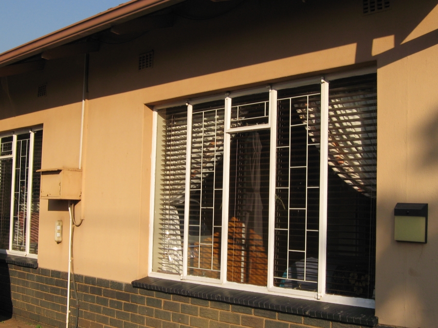 3 Bedroom Property for Sale in Kilner Park Gauteng