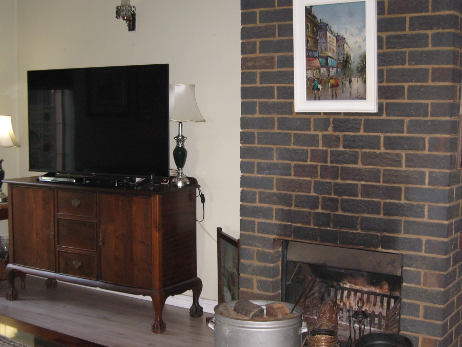 3 Bedroom Property for Sale in Kilner Park Gauteng