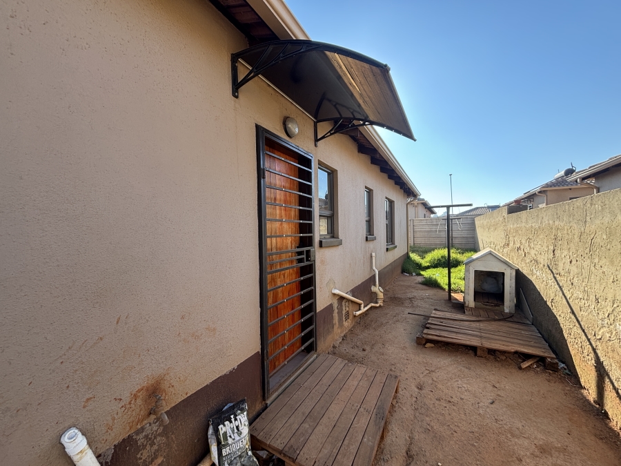 3 Bedroom Property for Sale in Dawn Park Gauteng