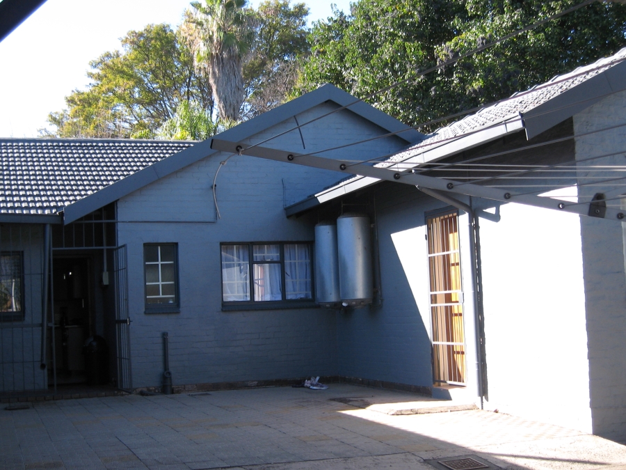 6 Bedroom Property for Sale in Kilner Park Gauteng