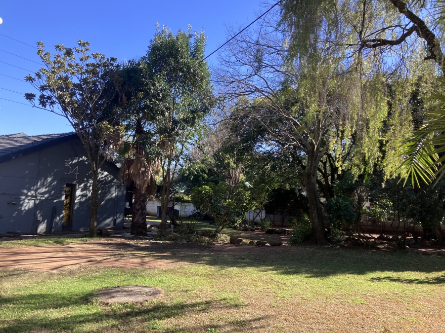 6 Bedroom Property for Sale in Kilner Park Gauteng
