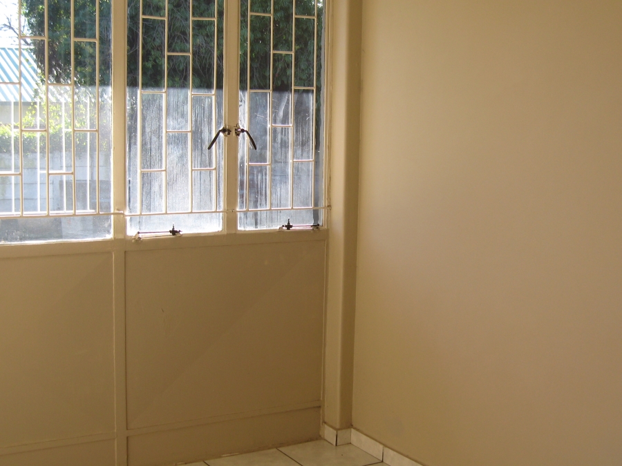 6 Bedroom Property for Sale in Kilner Park Gauteng