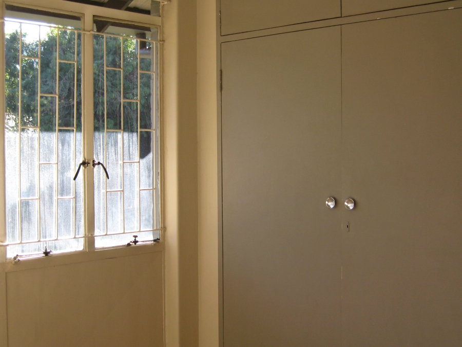 6 Bedroom Property for Sale in Kilner Park Gauteng