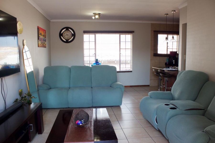 3 Bedroom Property for Sale in Glen Marais Gauteng