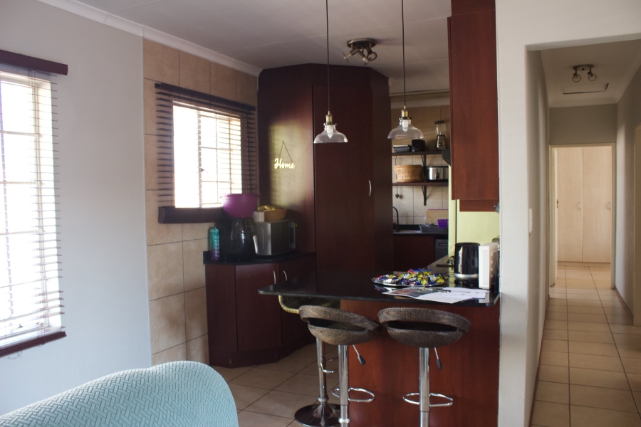 3 Bedroom Property for Sale in Glen Marais Gauteng