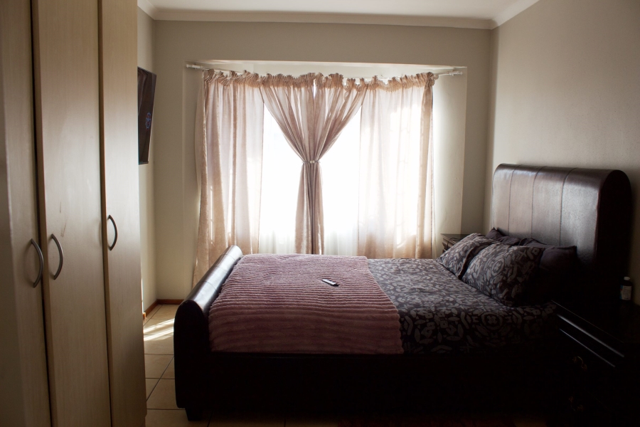3 Bedroom Property for Sale in Glen Marais Gauteng