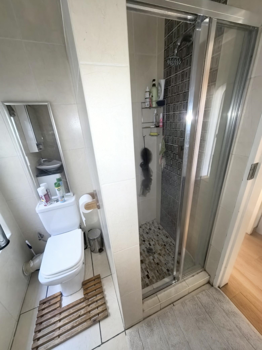 2 Bedroom Property for Sale in Woodmead Gauteng