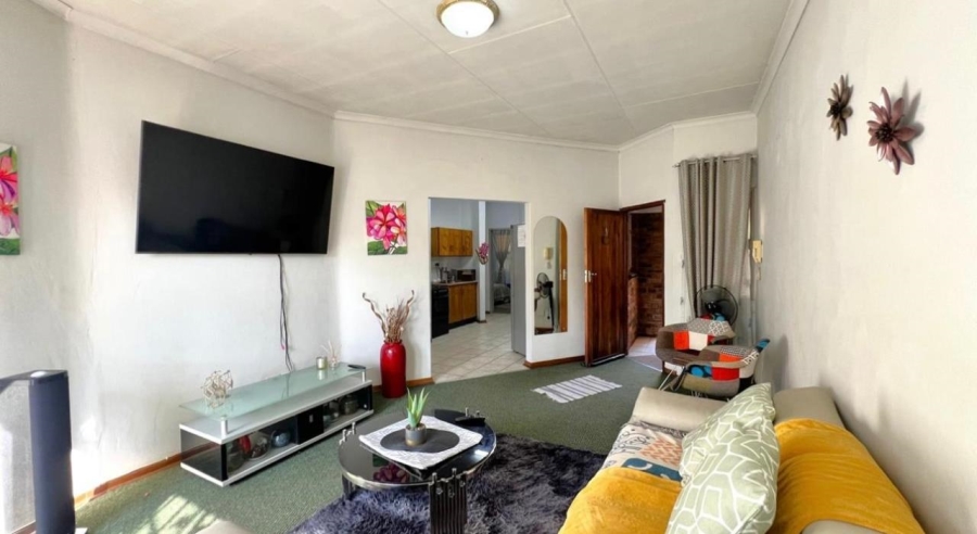 2 Bedroom Property for Sale in Vanderbijlpark Cw 6 Gauteng