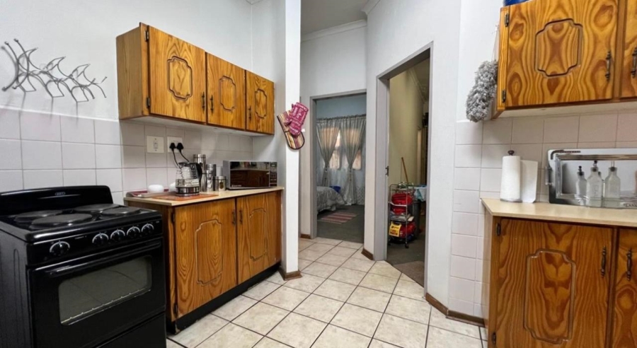 2 Bedroom Property for Sale in Vanderbijlpark Cw 6 Gauteng
