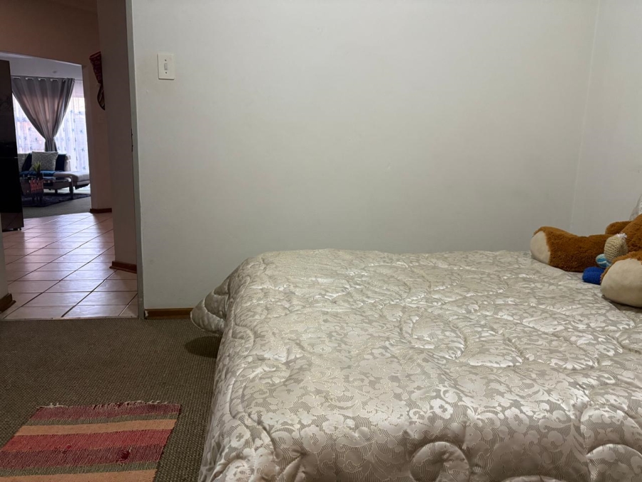 2 Bedroom Property for Sale in Vanderbijlpark Cw 6 Gauteng