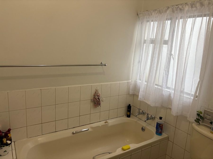 2 Bedroom Property for Sale in Vanderbijlpark Cw 6 Gauteng