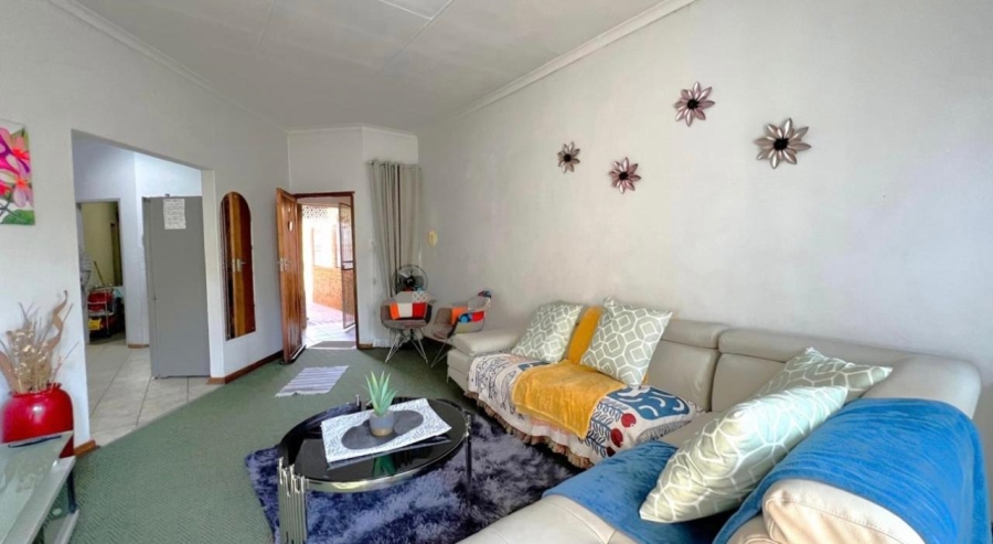 2 Bedroom Property for Sale in Vanderbijlpark Cw 6 Gauteng