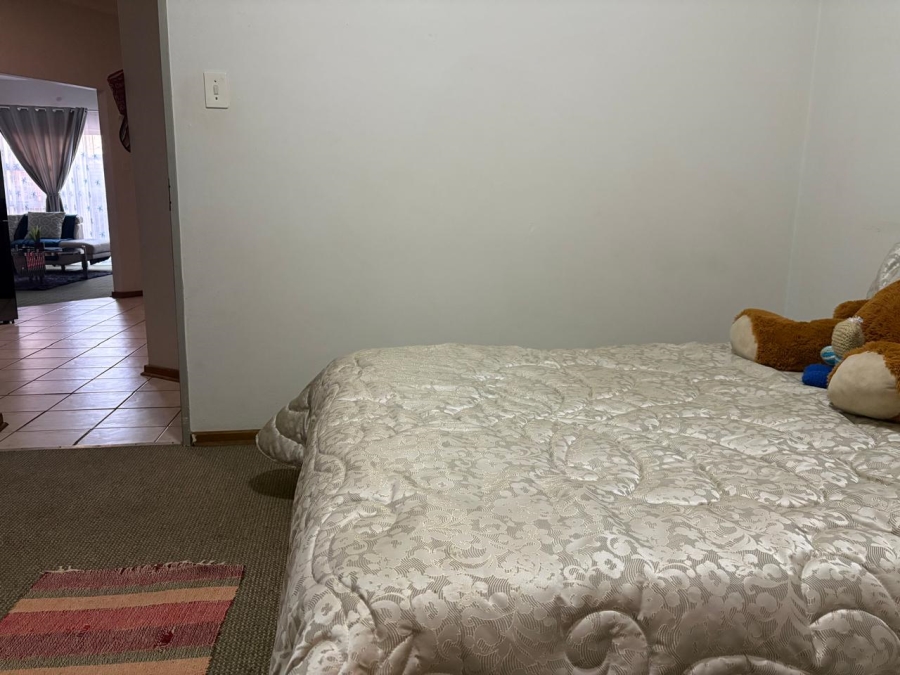 2 Bedroom Property for Sale in Vanderbijlpark Cw 6 Gauteng