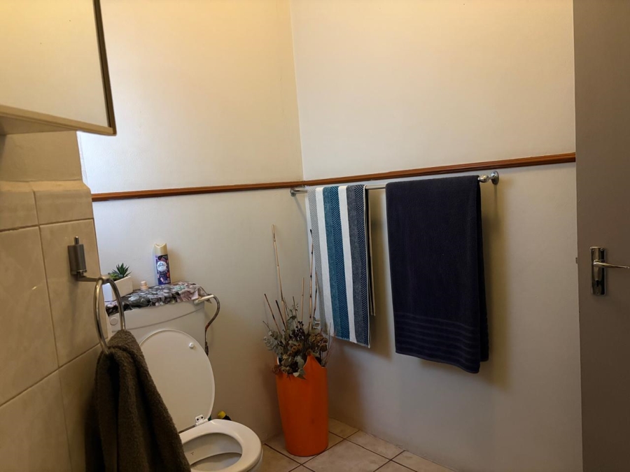 2 Bedroom Property for Sale in Vanderbijlpark Cw 6 Gauteng