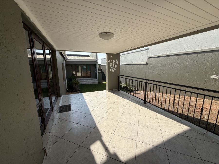 To Let 3 Bedroom Property for Rent in Heritage Hill Gauteng