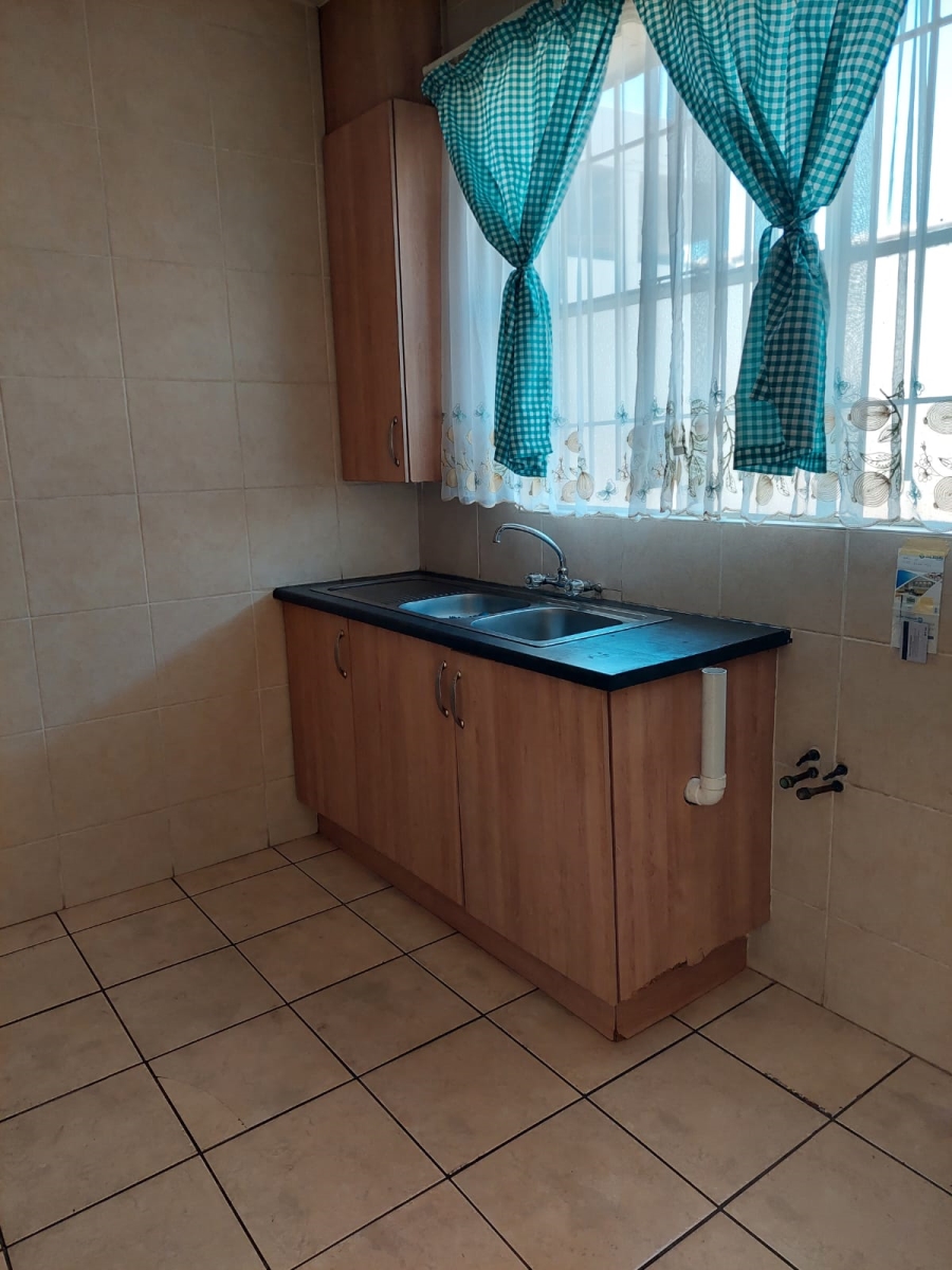 1 Bedroom Property for Sale in New Redruth Gauteng