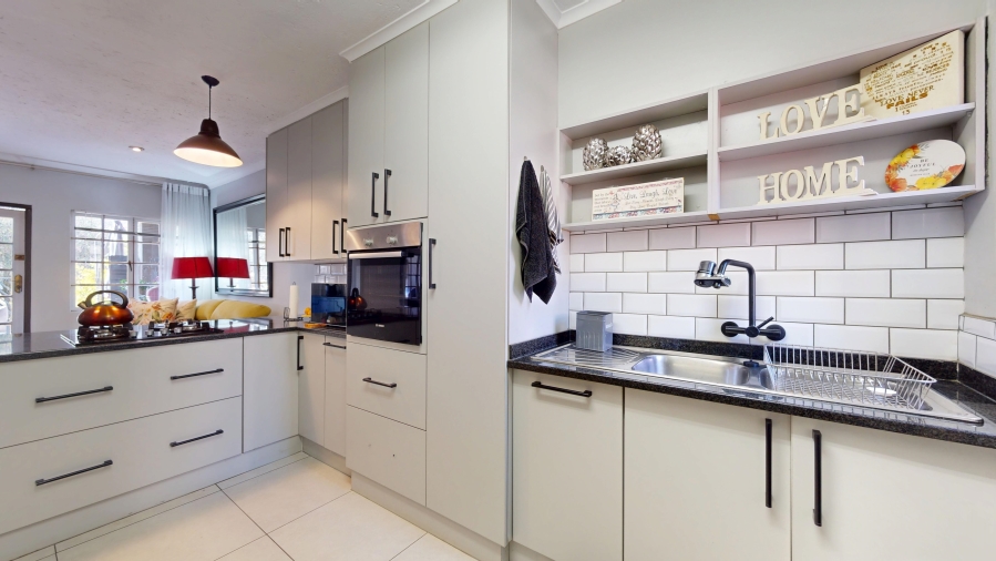 3 Bedroom Property for Sale in Glen Marais Gauteng
