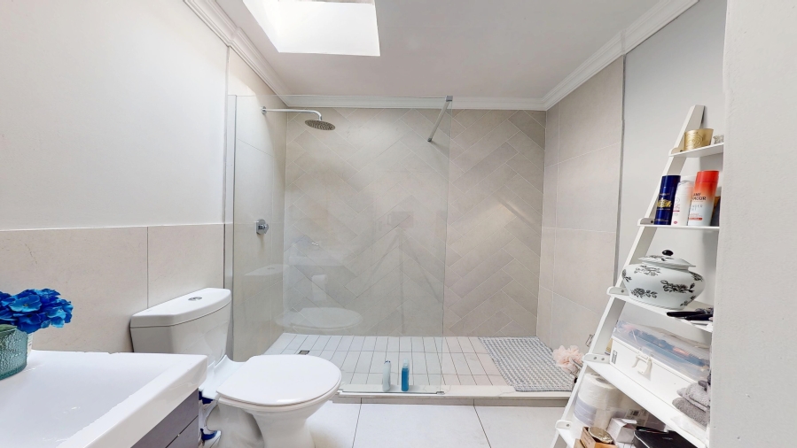 3 Bedroom Property for Sale in Glen Marais Gauteng