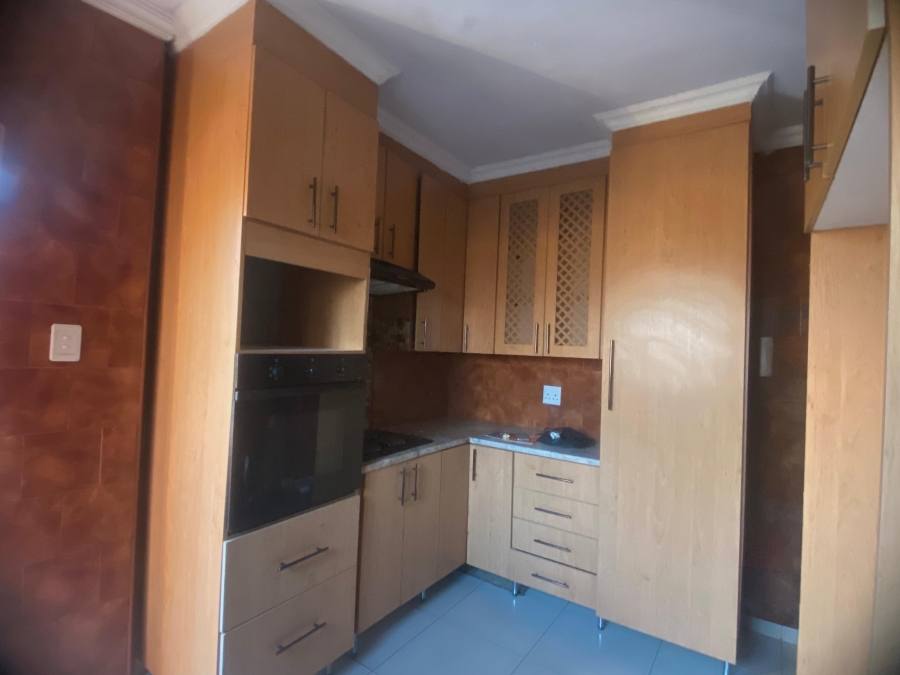 3 Bedroom Property for Sale in Lotus Gardens Gauteng
