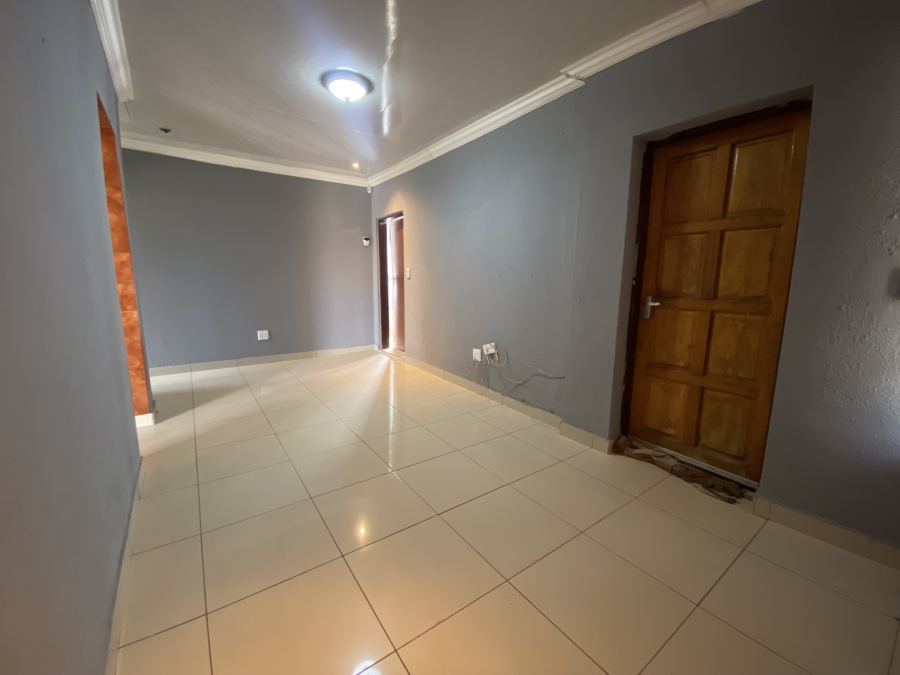 3 Bedroom Property for Sale in Lotus Gardens Gauteng