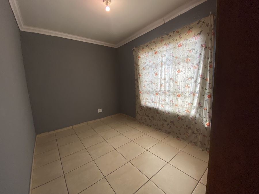 3 Bedroom Property for Sale in Lotus Gardens Gauteng