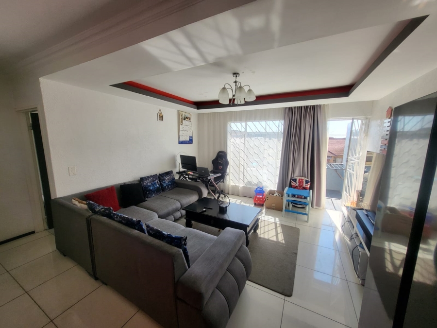 2 Bedroom Property for Sale in Linmeyer Gauteng
