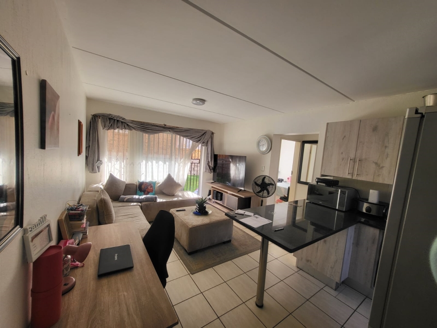 2 Bedroom Property for Sale in Rosettenville Gauteng