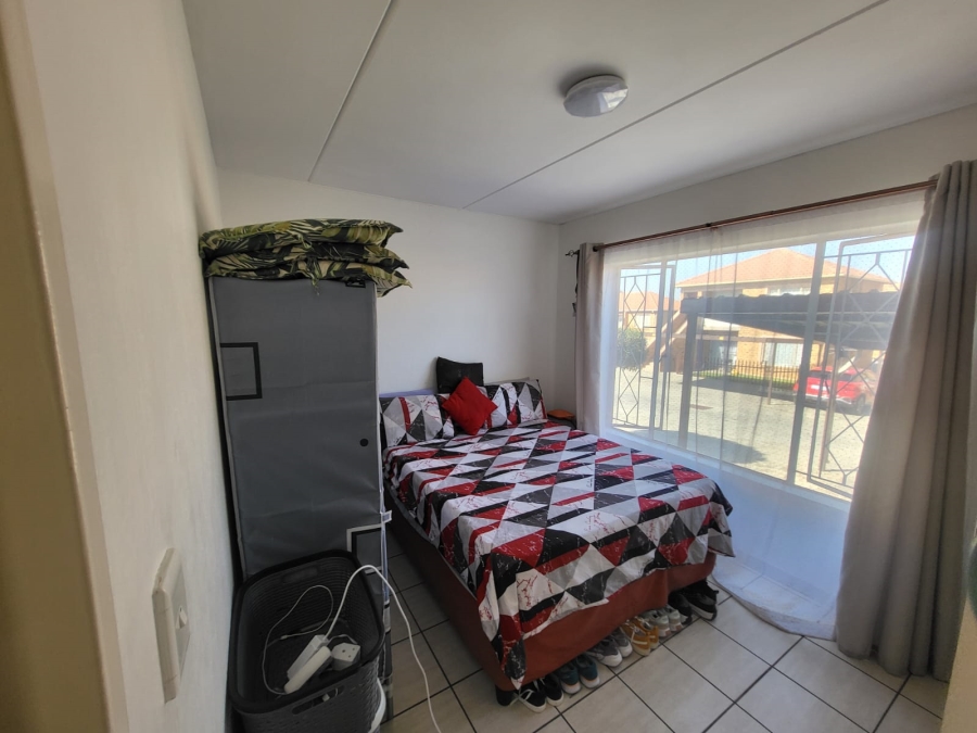 2 Bedroom Property for Sale in Rosettenville Gauteng