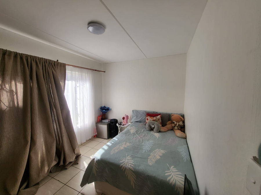 2 Bedroom Property for Sale in Rosettenville Gauteng