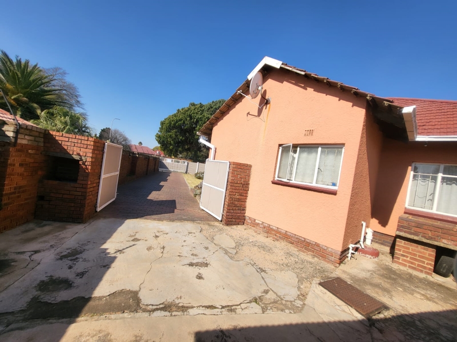 3 Bedroom Property for Sale in Rewlatch Gauteng