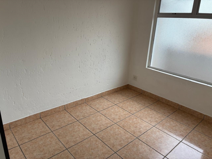 2 Bedroom Property for Sale in Meredale Gauteng