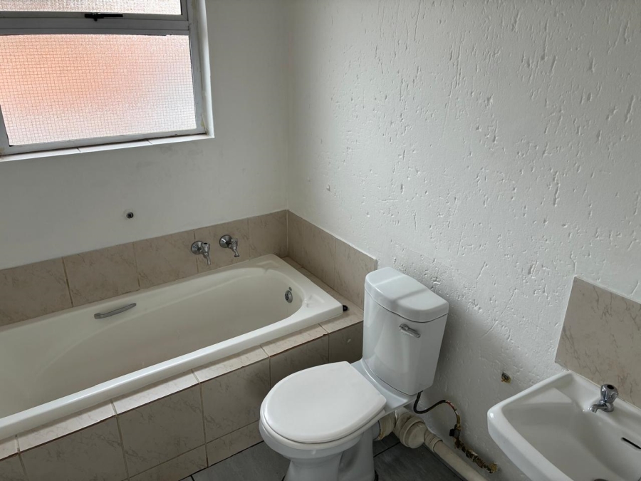 2 Bedroom Property for Sale in Meredale Gauteng
