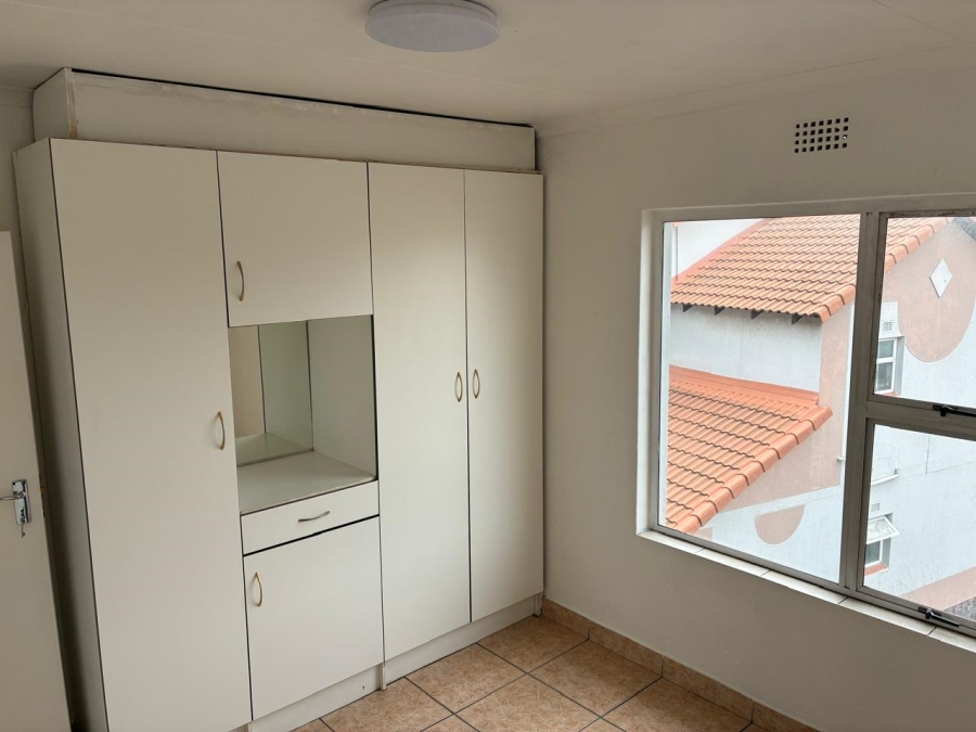 2 Bedroom Property for Sale in Meredale Gauteng