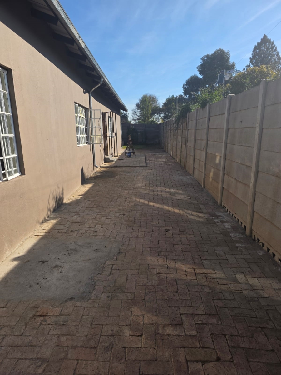 To Let 3 Bedroom Property for Rent in Jatniel Gauteng