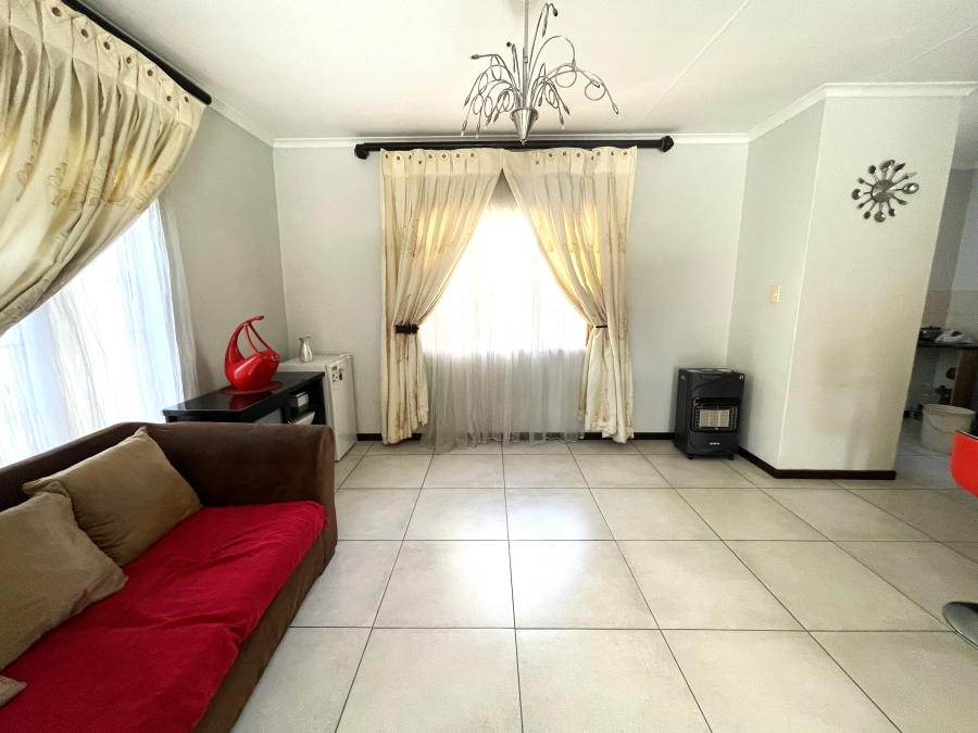 3 Bedroom Property for Sale in Halfway Gardens Gauteng