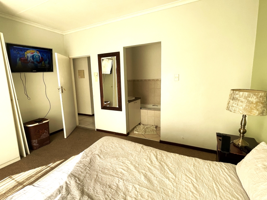 3 Bedroom Property for Sale in Halfway Gardens Gauteng