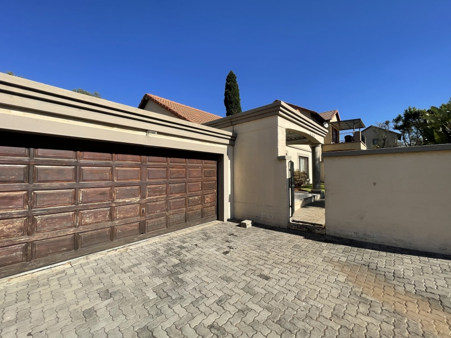3 Bedroom Property for Sale in Halfway Gardens Gauteng