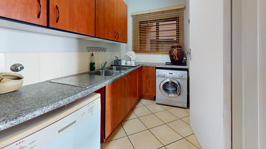 4 Bedroom Property for Sale in Sunnyrock Gauteng