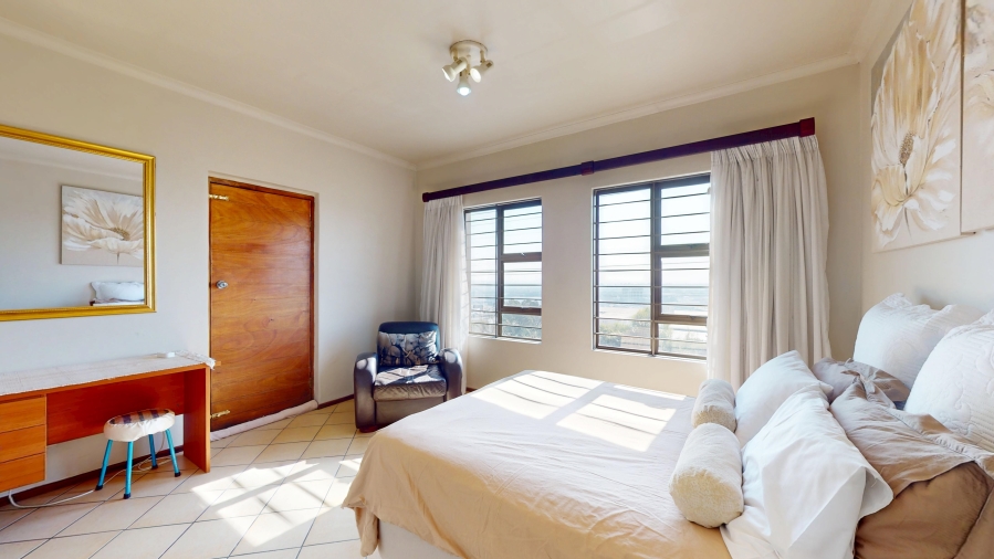 4 Bedroom Property for Sale in Sunnyrock Gauteng