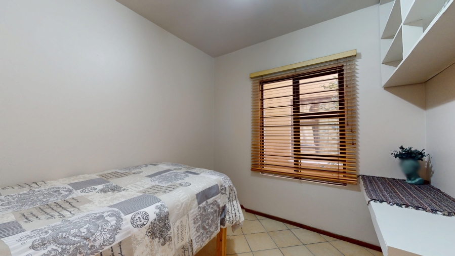 4 Bedroom Property for Sale in Sunnyrock Gauteng