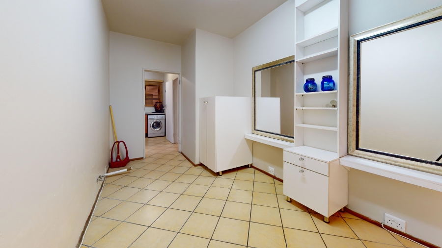 4 Bedroom Property for Sale in Sunnyrock Gauteng