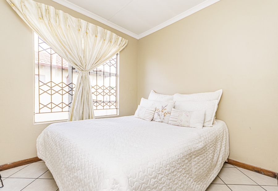 3 Bedroom Property for Sale in Goudrand Gauteng